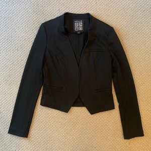 Nollie Cropped Blazer